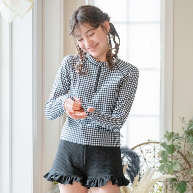 ギンガム・ブラック[BLK2JJ] | キッズ女の子水着 ラッシュガード&フリルパンツセット セパレート | Catherine Cottage