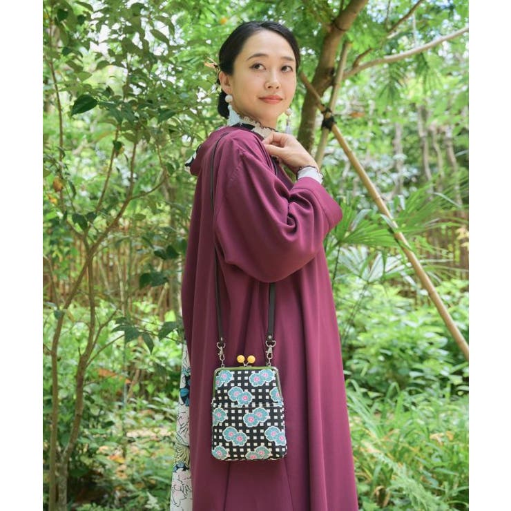 【カヤ】格子レトロがま口ショルダーバッグ | アミナコレクション  | 詳細画像2 