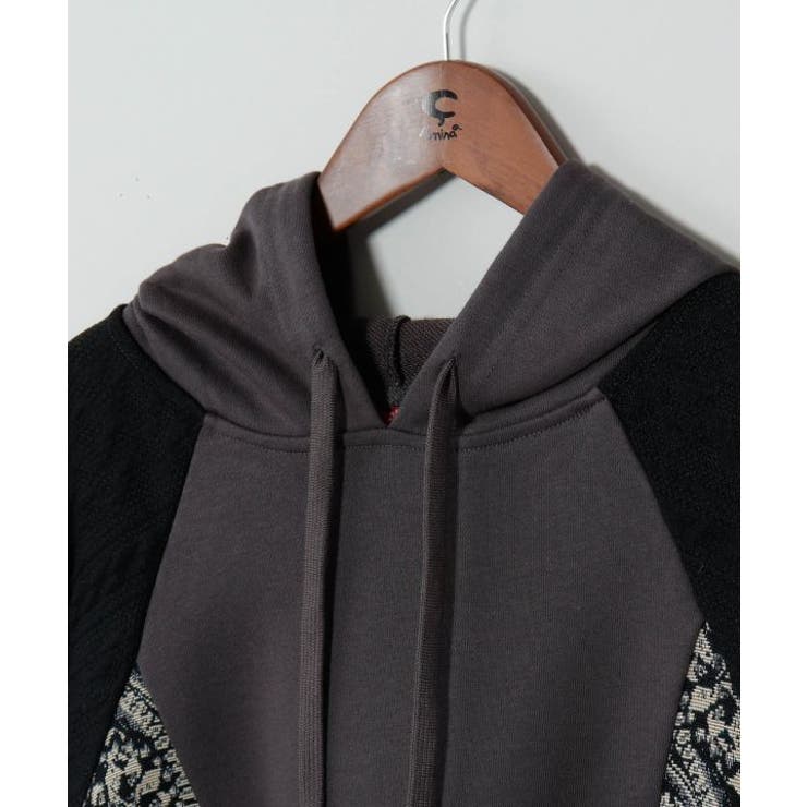 チャイハネ】スラミィナフードトップス[品番：ACNW0030593]｜アミナ