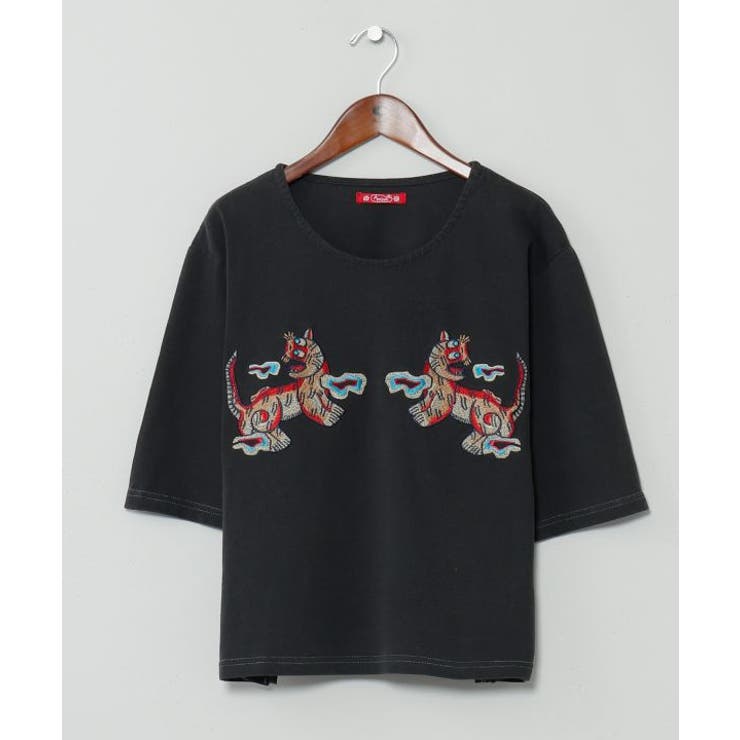 ブラック | 【チャイハネ】ラオリャン刺繍Tシャツ | アミナコレクション 