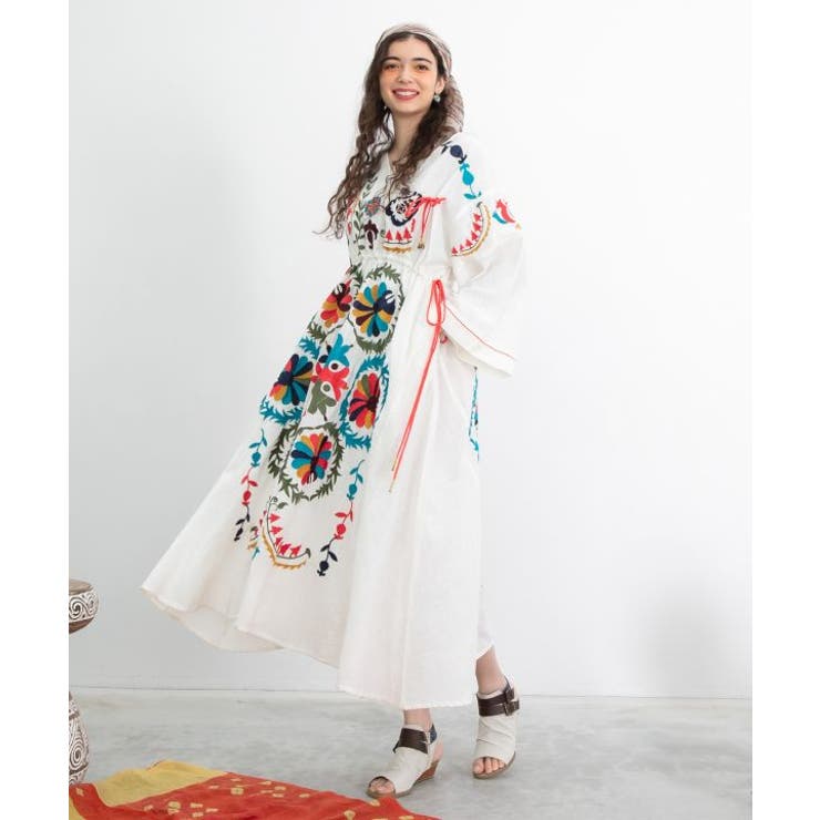 ホワイト | 【チャイハネ】エルジャン刺繍ワンピース | アミナコレクション 
