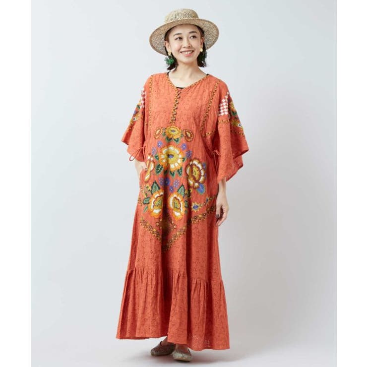 ブラウン | 【チャイハネ】ロザリナ刺繍ワンピース | アミナコレクション 