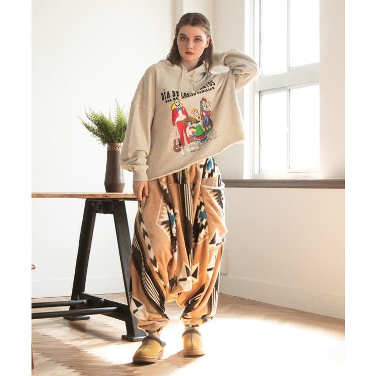 【チャイハネ】Amina×grn ファミタイフーディー | アミナコレクション  | 詳細画像4 