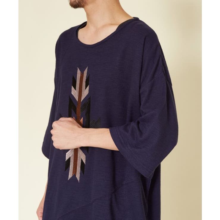 【チャイハネ】オルテガ柄刺繍メンズTシャツ | アミナコレクション | 詳細画像2 