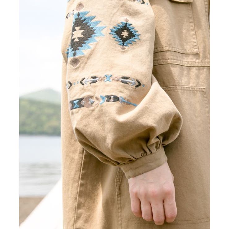 美品　チャイハネ モッズコート ライナー ベージュ　ブラウン　刺繍 Amina チャイハネ】grn×Amina ヴァーニン刺繍ノーカラージャケット[品番