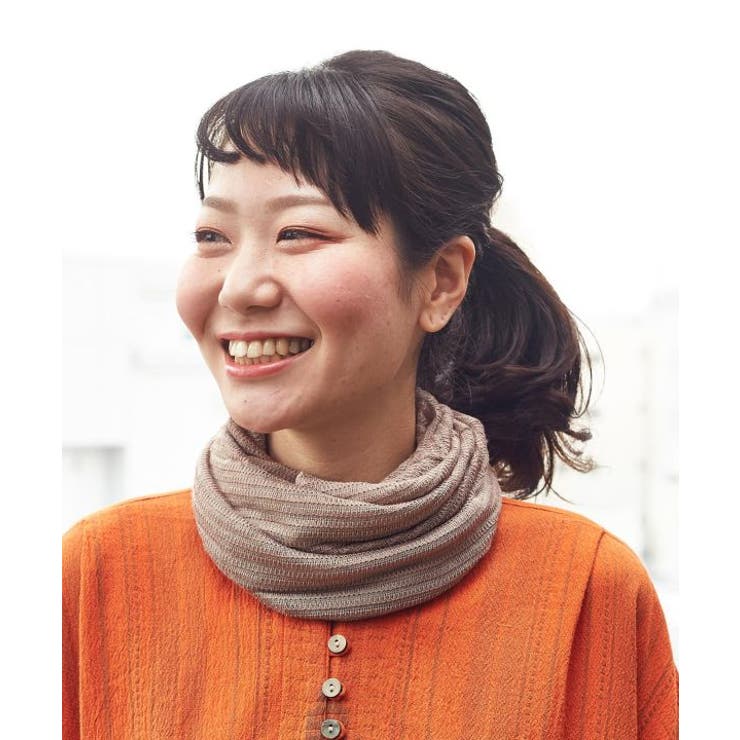 ベージュ