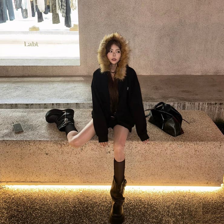 選べる素材(裏起毛 通常)ファーフードジップアップパーカー ロングシーズン | Alvia | 詳細画像21 