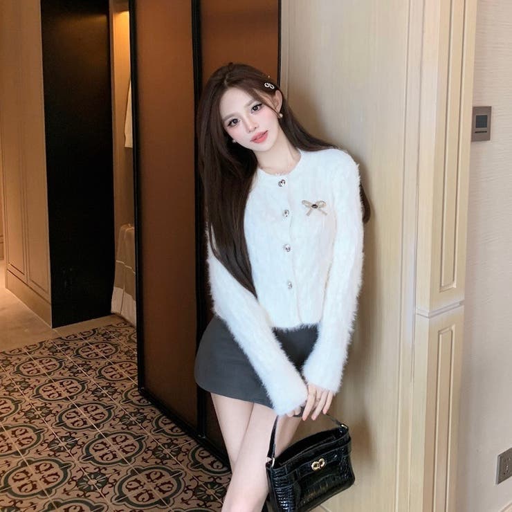 リボンブローチ付き シャギーショートニットカーディガン | Alvia | 詳細画像21 