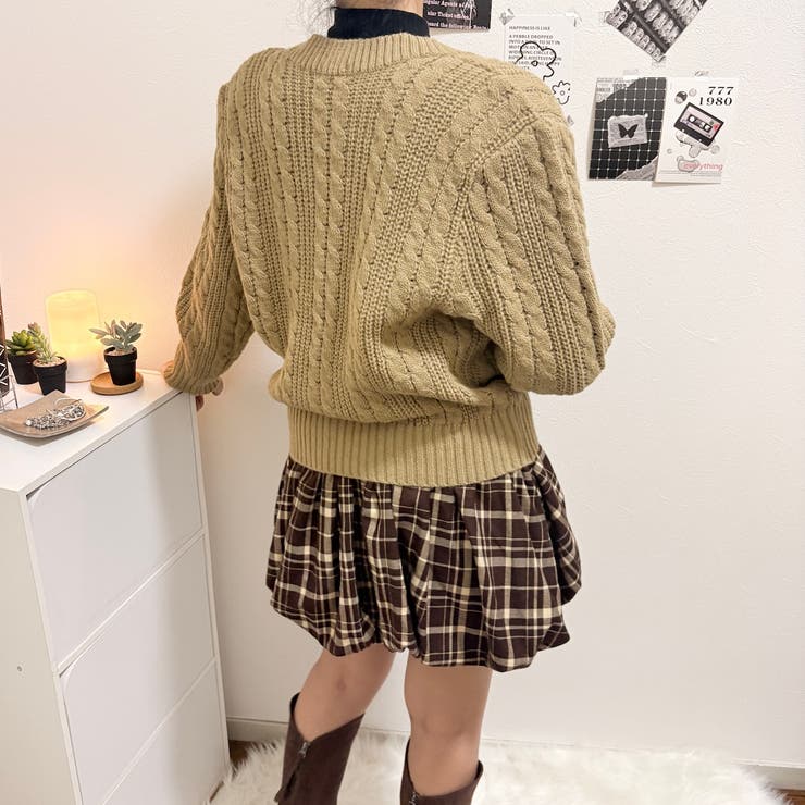 ベージュ | ニットカーディガン | Alvia