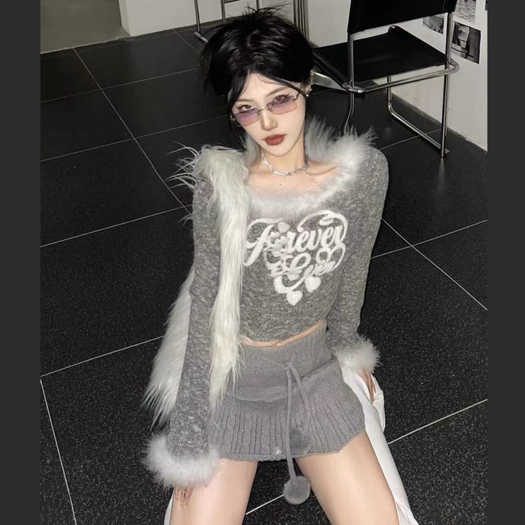 ショート丈ファー付きサガラ刺繍ハートロゴトップス | Alvia | 詳細画像3 