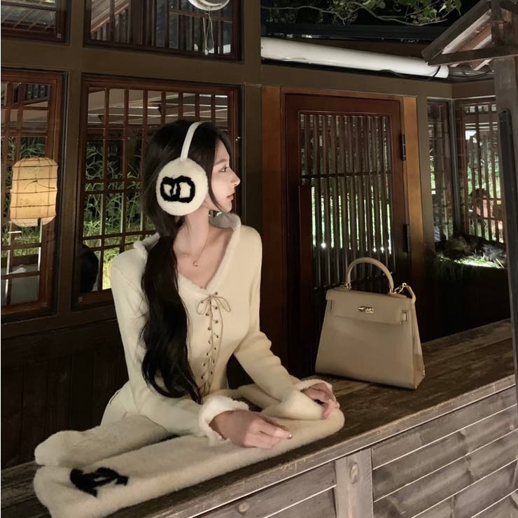 アイボリー | レースアップトップス | Alvia