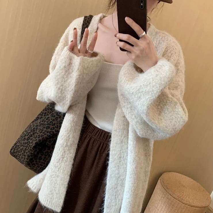 ホワイト | ボリューム袖ニットカーディガン | Alvia