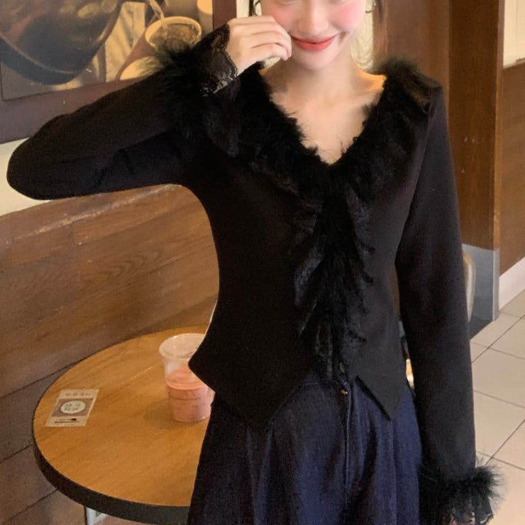 Vネックファー付きトップス | Alvia | 詳細画像9 