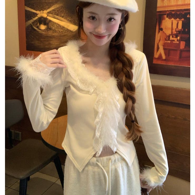 Vネックファー付きトップス | Alvia | 詳細画像3 