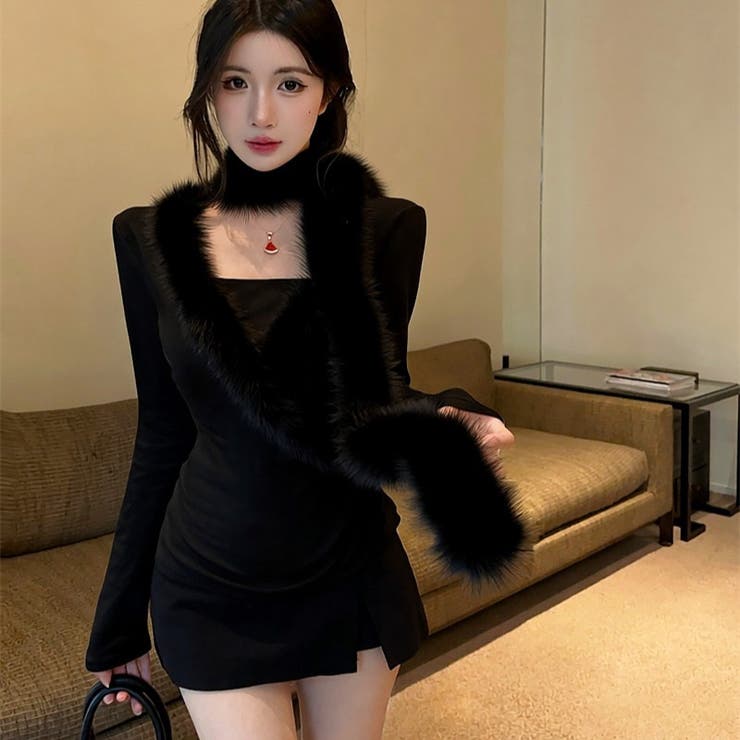 ブラック | ファー付きトップス | Alvia