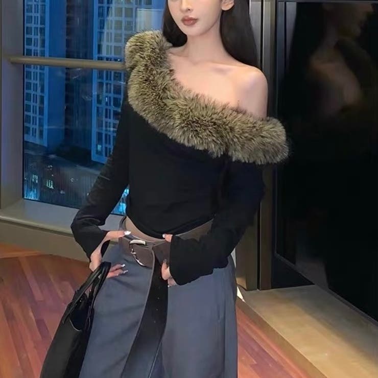 ファー付きオフショルダートップス セクシー 春 | Alvia | 詳細画像6 