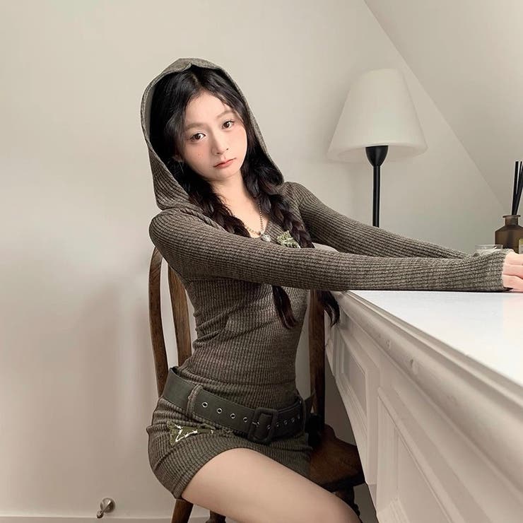 星刺繍フード付きワンピース | Alvia | 詳細画像3 