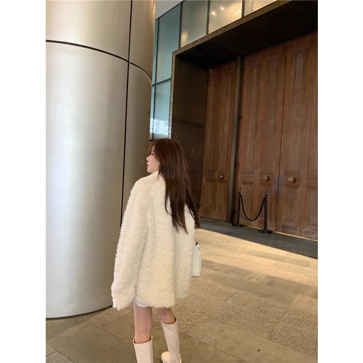 触れたくなるふわふわ感♡エコファーテーラードジャケット/コート | Alvia | 詳細画像4 