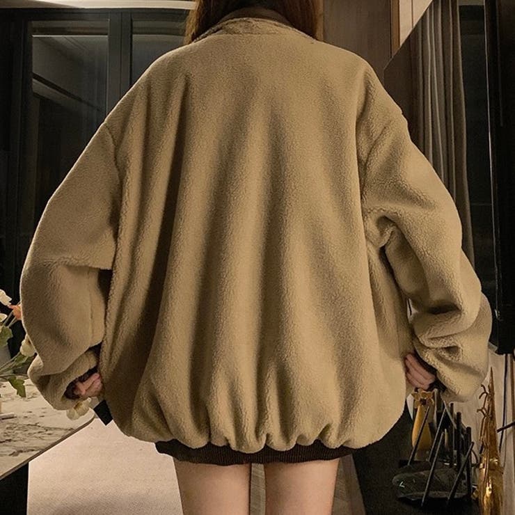 リバーシブルフェイクレザー×ボアアジャケット ブルゾン オーバーサイズ | Alvia | 詳細画像2 