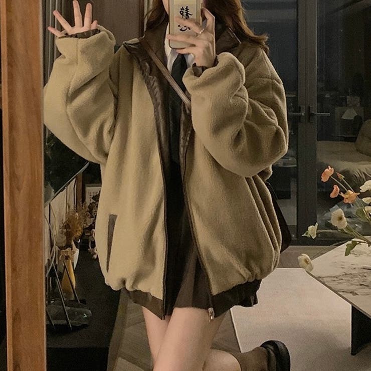 リバーシブルフェイクレザー×ボアアジャケット ブルゾン オーバーサイズ | Alvia | 詳細画像3 