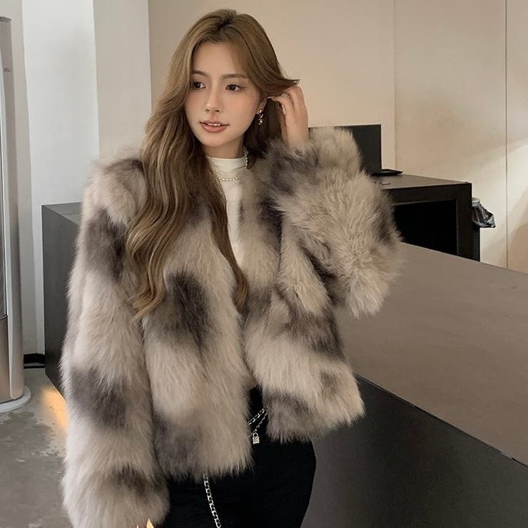 フェイクファーショートジャケット[品番：CROW0001290]｜Alvia