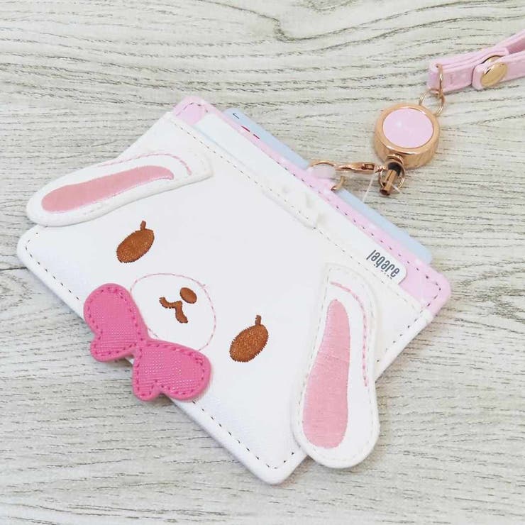 シュガーバニーズ パスケース シュガーバニーズ』もふもふパスケース しろうさ – Anime Store JP