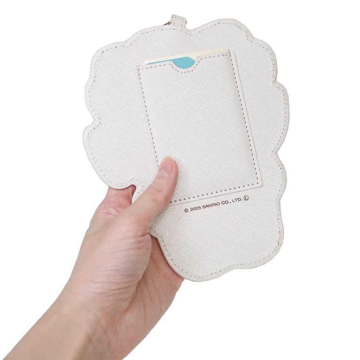 ハローキティ 定期入れ ダイカットサガラパスケース | cinemacollection | 詳細画像2 