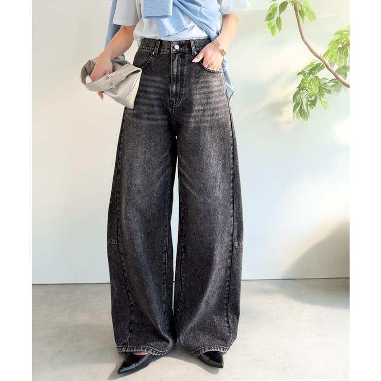 自然なカーブで美脚見え。抜け感たっぷりカーブラインデニムパンツ（ワイド） | Classical Elf  | 詳細画像9 