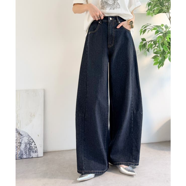 自然なカーブで美脚見え。抜け感たっぷりカーブラインデニムパンツ（ワイド） | Classical Elf  | 詳細画像23 