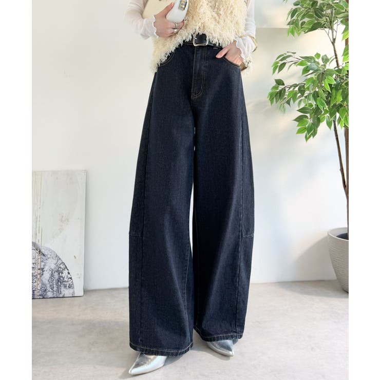 ワンウォッシュ | 自然なカーブで美脚見え。抜け感たっぷりカーブラインデニムパンツ（ワイド） | Classical Elf 