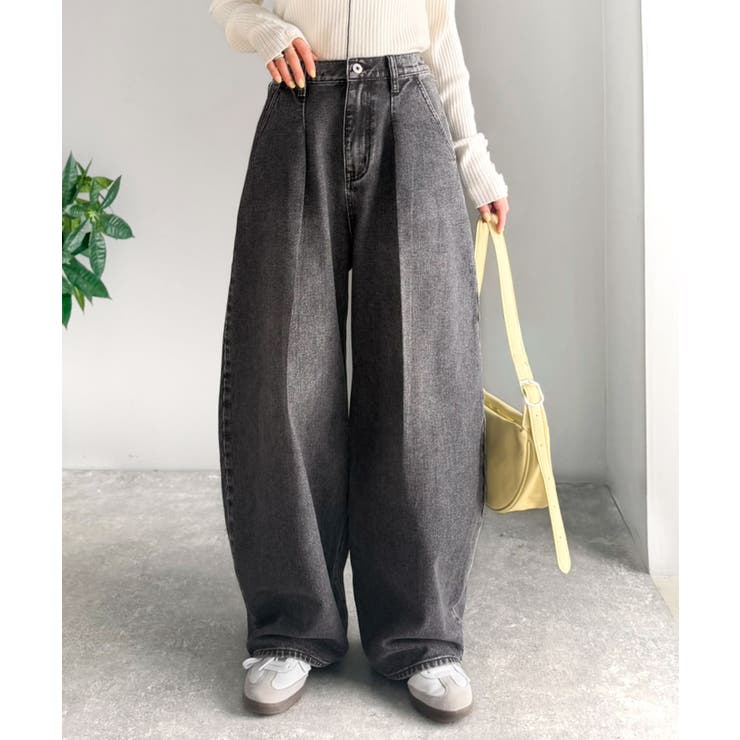 ブラック | 抜群のシルエットで、カバーしながらスタイルアップ♪カーブタックデニムパンツ | Classical Elf 