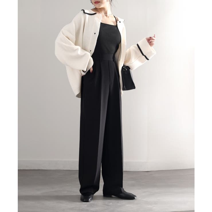 瞬時に美脚。ハイウエストタックフレアセンタープレスパンツ