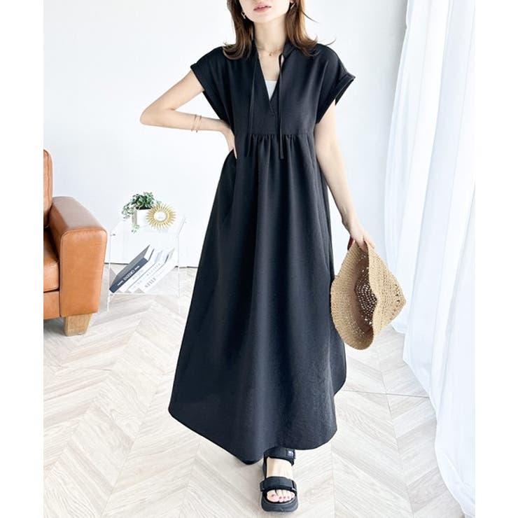 知的エレガント。Vネックフレンチスリーブロングワンピース[品番