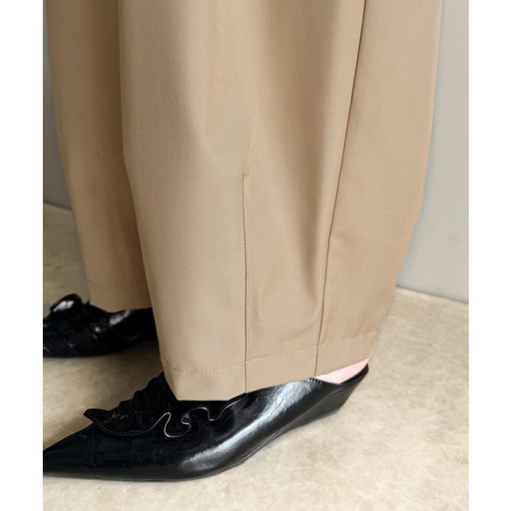 上品なカーブラインで魅了する。コクーンシルエットランタンパンツ | Classical Elf  | 詳細画像28 