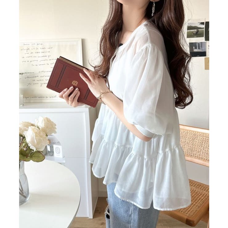 ふんわりフリルで可愛さ倍増！2重ボリューム袖透けティアードブラウス（半袖） | Classical Elf  | 詳細画像2 