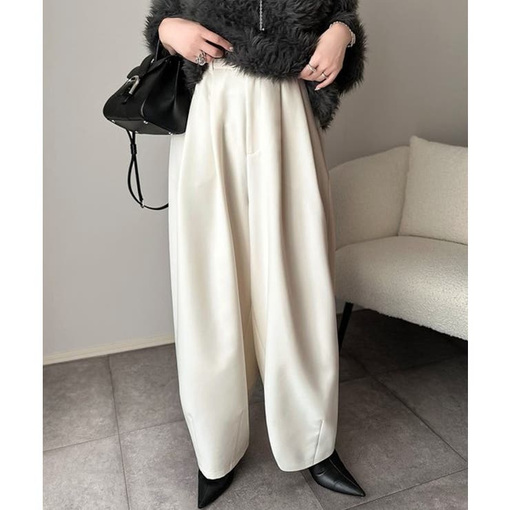 1年中使えて、ONもOFFも主役級。高機能タックワイドカーブシルエットスラックス… | Classical Elf  | 詳細画像1 