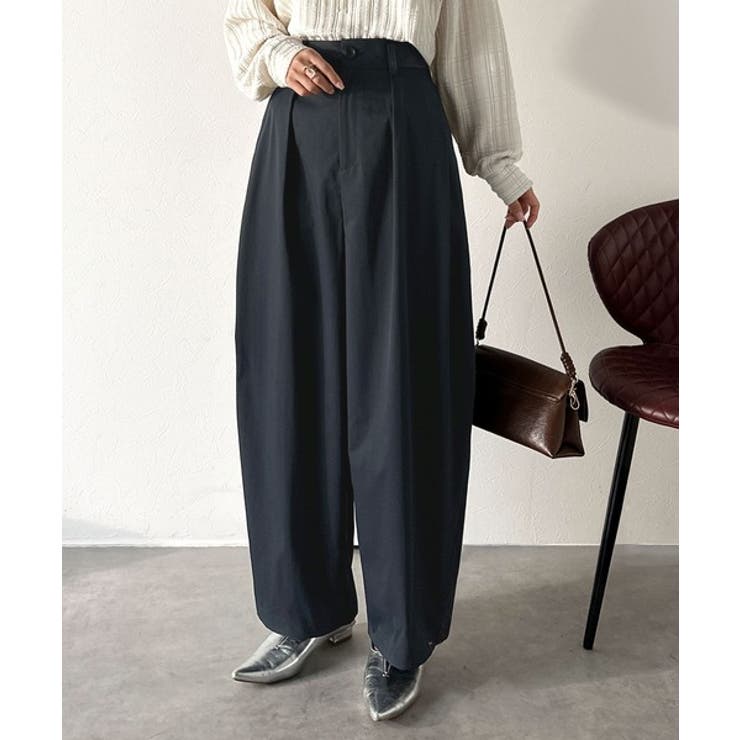 ネイビー | オンからオフまで私の定番！カーブが生み出す最旬バランス。サイドホールドカーブパン… | Classical Elf 