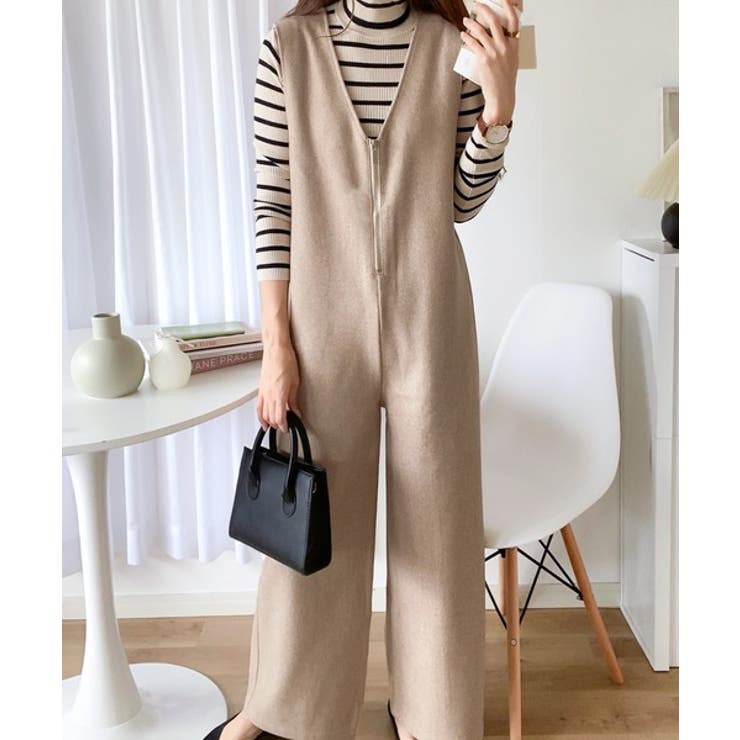 1枚で大人レディに格上げ。2wayファスナーVネックサロペット[品番