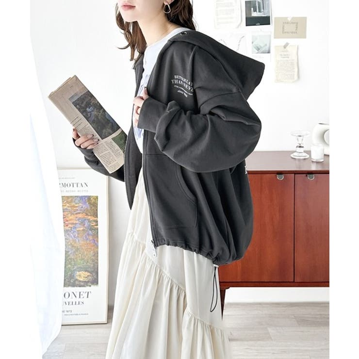 大人のレトロなアメカジテイスト。裏毛ダブルジップフロッキープリント 