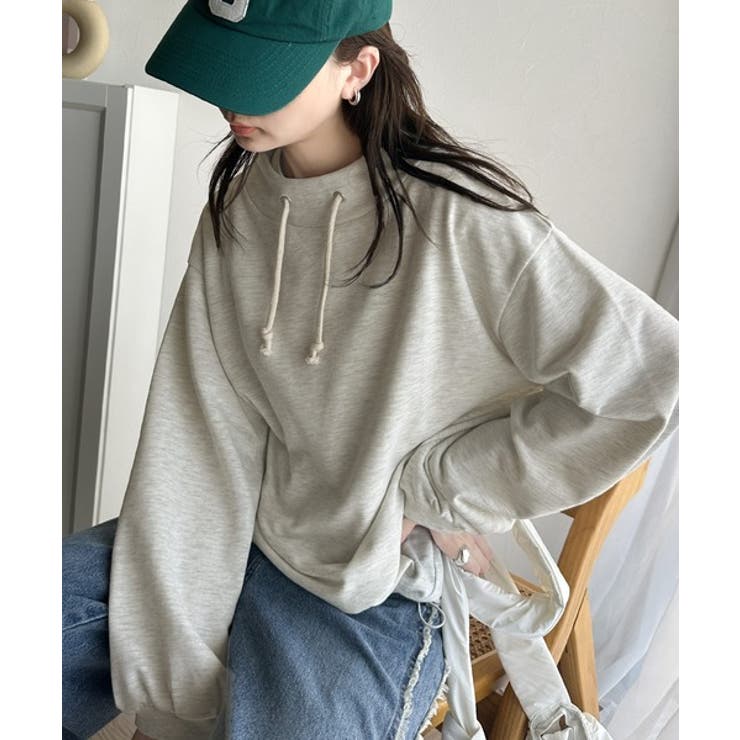 オートミール | 大人カジュアルをアップデート。フェイクフードスタンドネック裏毛プルオーバー | Classical Elf 