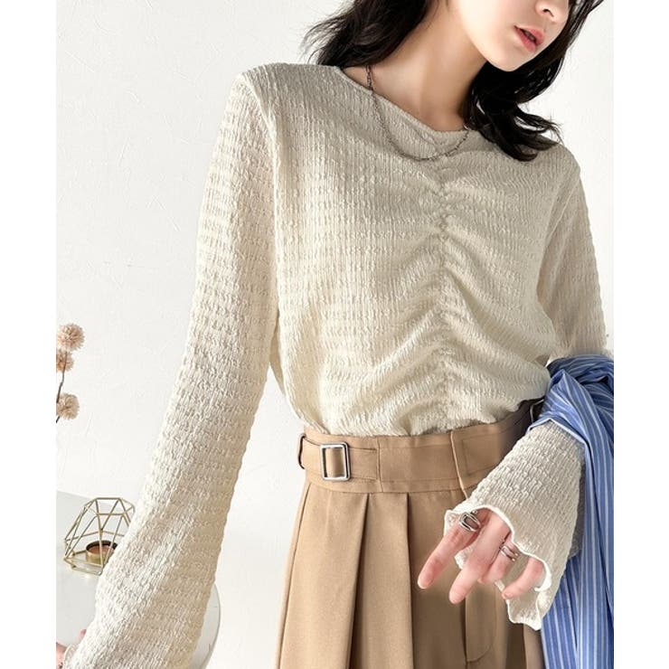 アイボリー | 大人の魅力を引き立てる。胸シャーリングジャガードトップス（長袖） | Classical Elf 