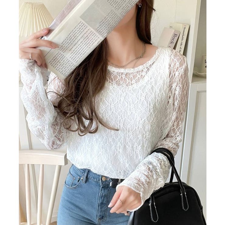 オフホワイト | 大人の上品映えレースアイテム。袖ギャザーレーストップス（長袖） | Classical Elf 