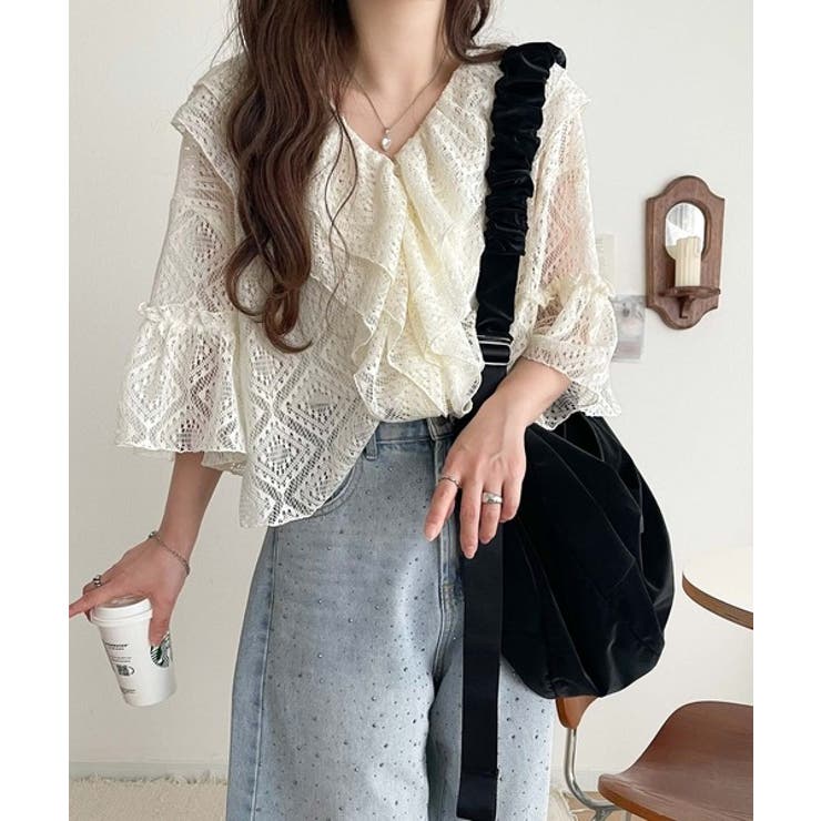 レースの余韻に浸る。ラッフルフリルデザイン総レースブラウス | Classical Elf  | 詳細画像3 