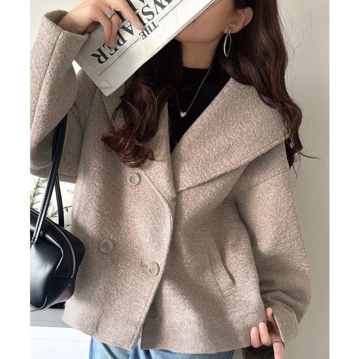 モカ | ビッグカラーで小顔見え。ふわっと羽織って、キュンとこなれる。ビッグカラーフェイク… | Classical Elf 