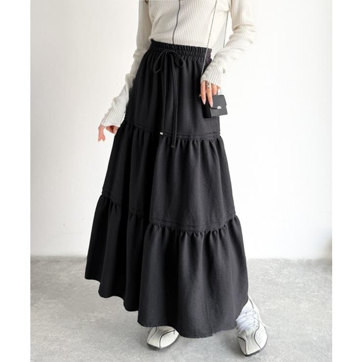 ラクして華やぐ主役級。ガーデンコア3段ティアードスカート（ロング丈