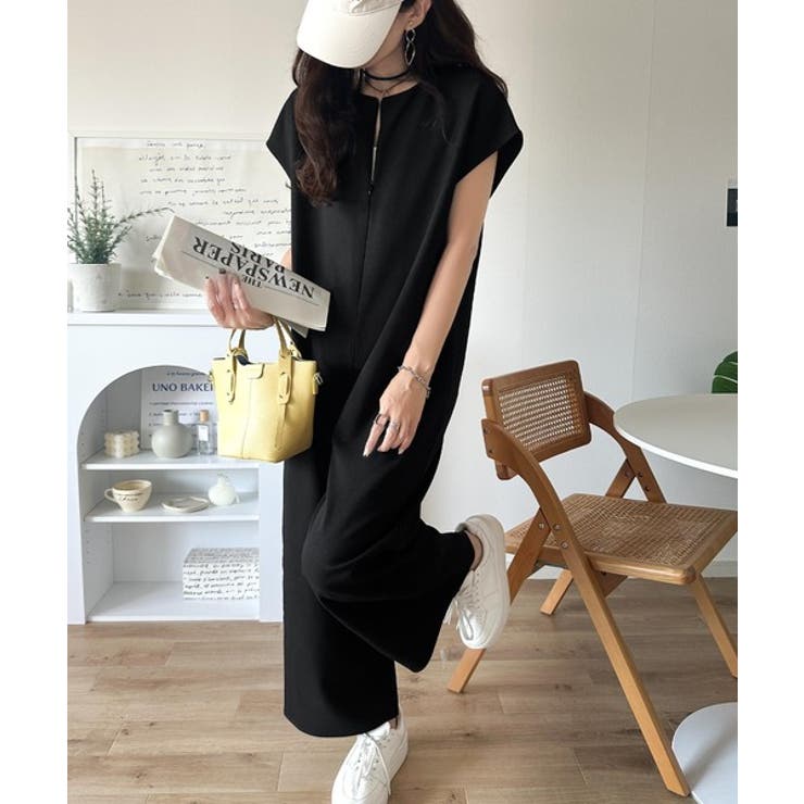 シンプルだけど、襟元に大人の抜け感。ハーフジップオールインワン | Classical Elf  | 詳細画像7 