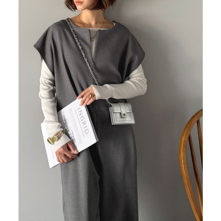 シンプルだけど、襟元に大人の抜け感。ハーフジップオールインワン | Classical Elf  | 詳細画像13 