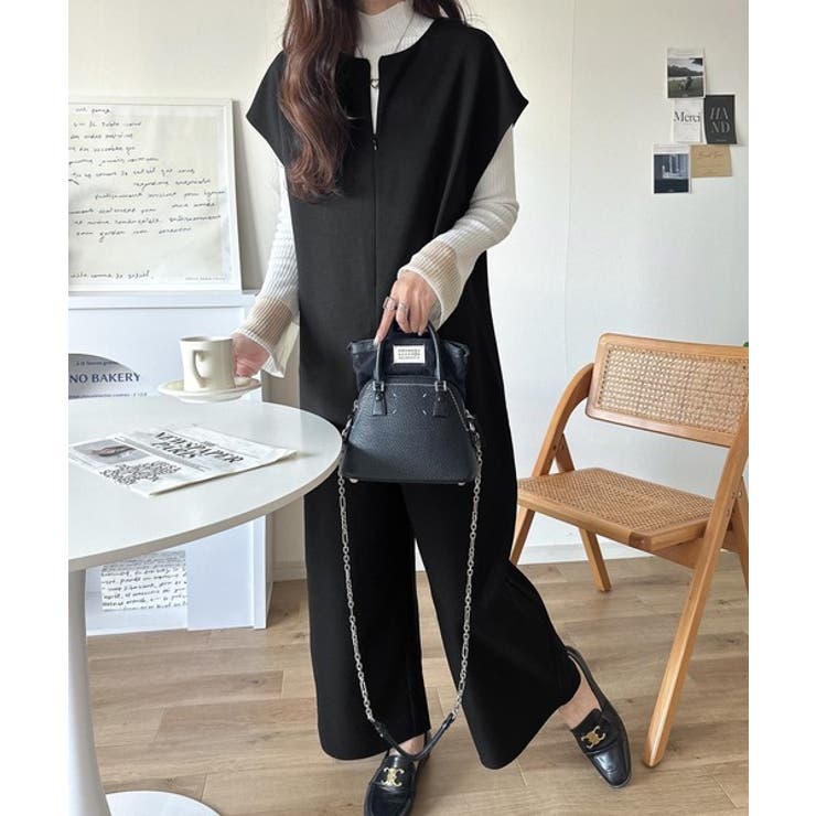 シンプルだけど、襟元に大人の抜け感。ハーフジップオールインワン | Classical Elf  | 詳細画像2 