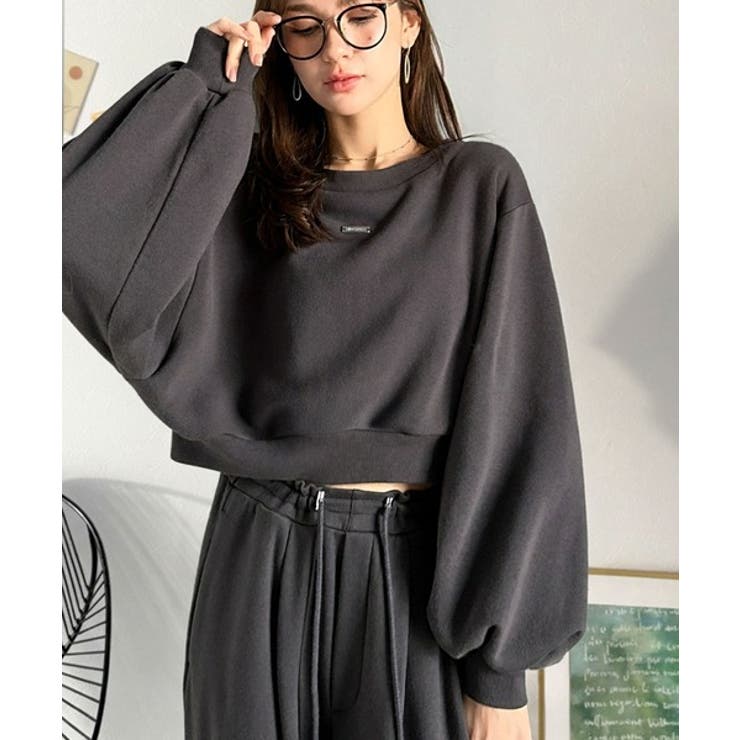 チャコール | アレンジ自在の2WAY仕様。ボリューム袖で魅せる、プレート付きクロップドオフショ… | Classical Elf 