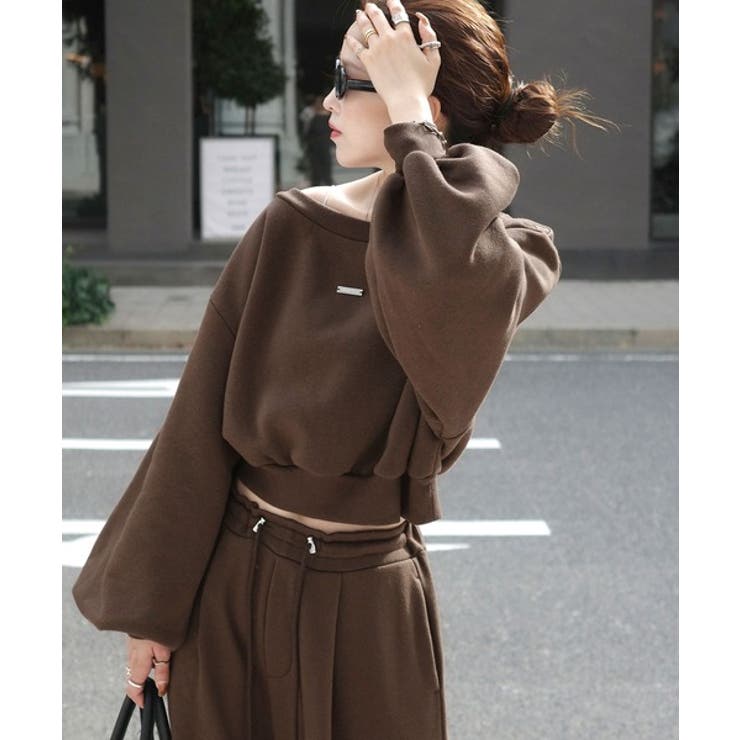 ブラウン | アレンジ自在の2WAY仕様。ボリューム袖で魅せる、プレート付きクロップドオフショ… | Classical Elf 